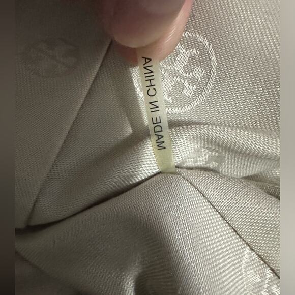 EUC Tory Burch Pyramid slouchy Large Black Leather Hobo Bag - Picture 11 of 15